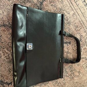 Elegant Black Leather Men's Bag
